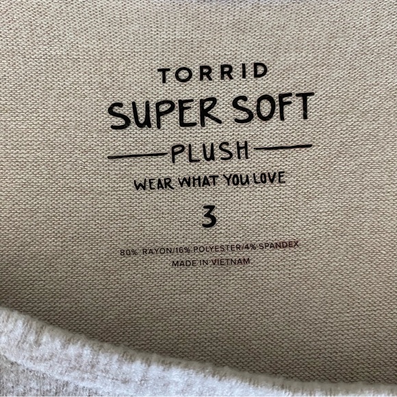 Torrid Light Oatmeal Super Soft Plush Cold Shoulder Top - Picture 6 of 11